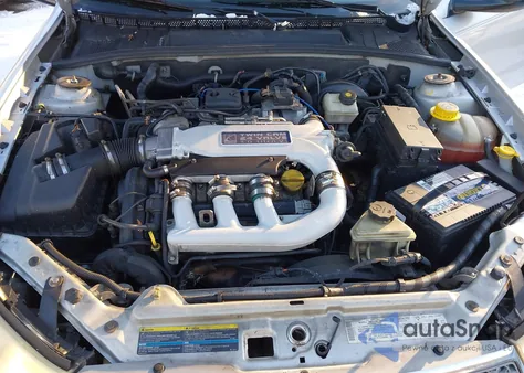 2004 Saturn L300 2 from USA, damaged, VIN 1G8JD84R74Y518379